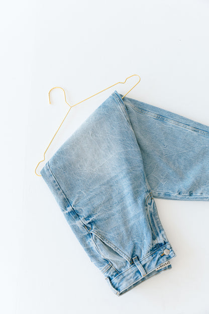 The Marlowe Barrel Jeans